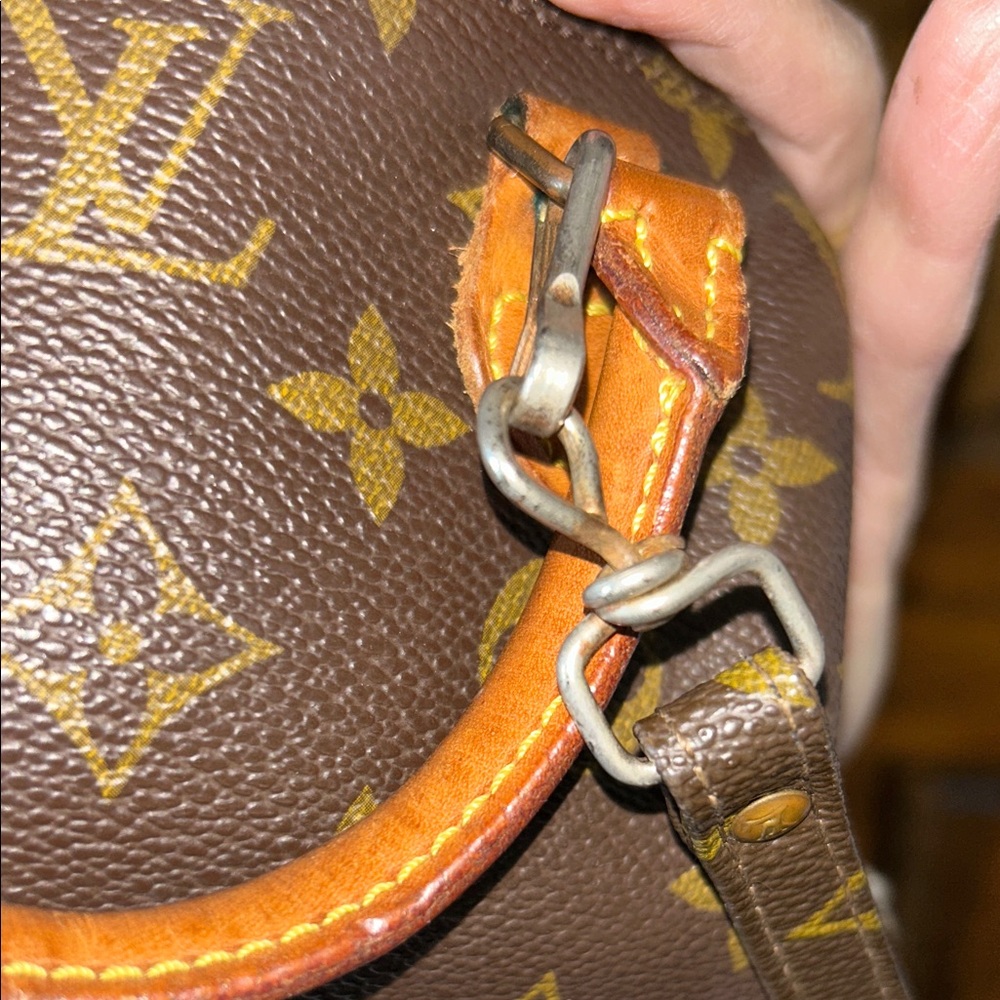Louis Vuitton Mini Brown Monogram Bag - Picture 10 of 10